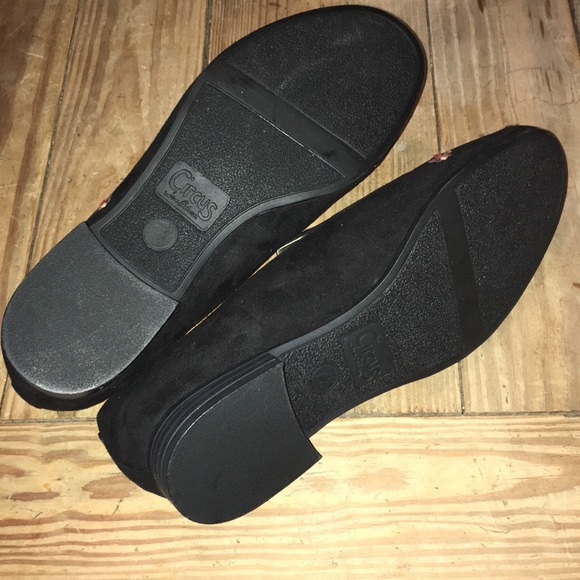 Size 6.5 Left Only! - Picture 2 of 3